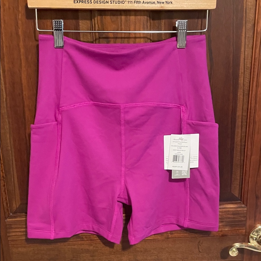 Beyond Yoga Power Beyond Strive Biker shorts size L Violet Berry